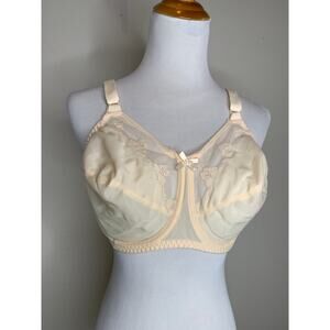 NWT Bali 36DD Beige Underwire Unlined Bra Deadstock